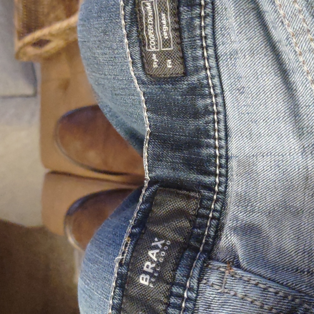Women's jeans